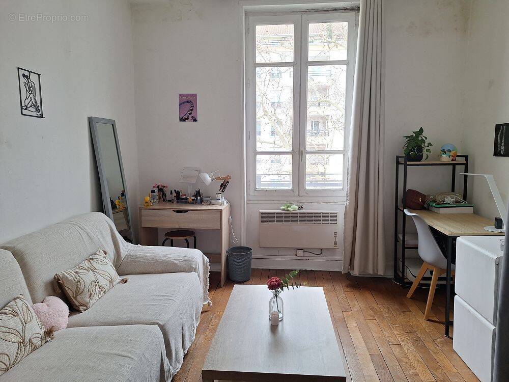 Appartement à LYON-8E