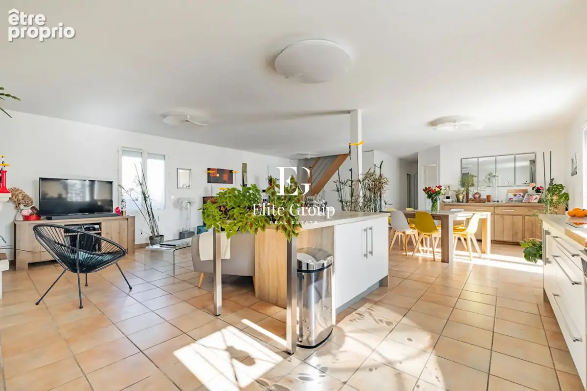 A Vendre Maison - Rochefort - 7 Chambres - 187 m² - photo 4