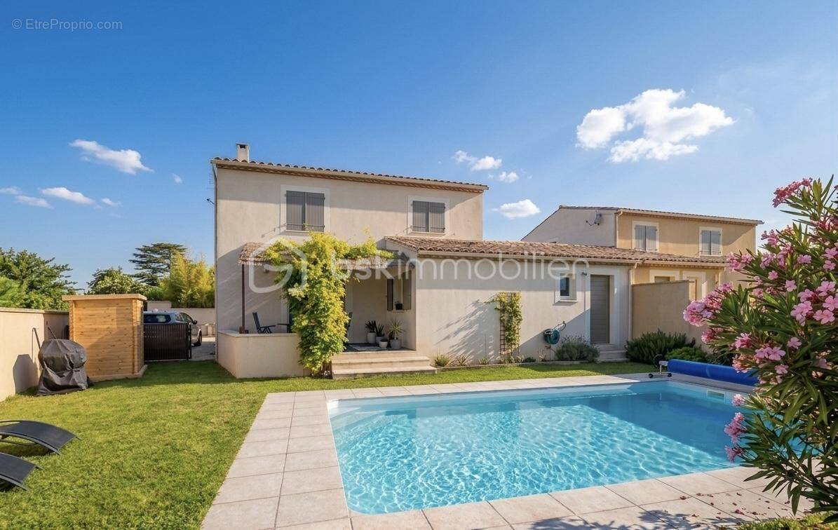 Maison à ROCHEFORT-DU-GARD