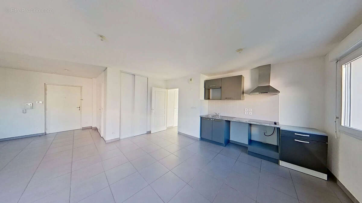 Appartement à TASSIN-LA-DEMI-LUNE