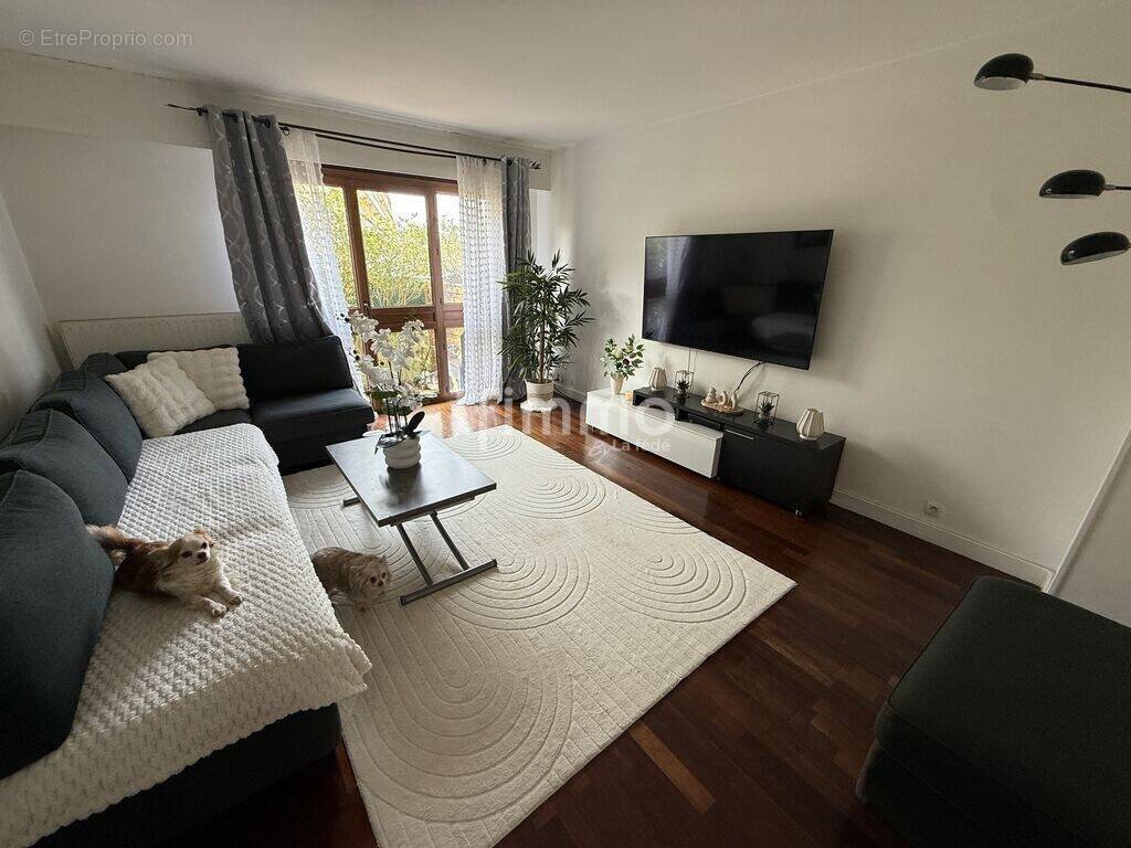 Appartement à LIVRY-GARGAN
