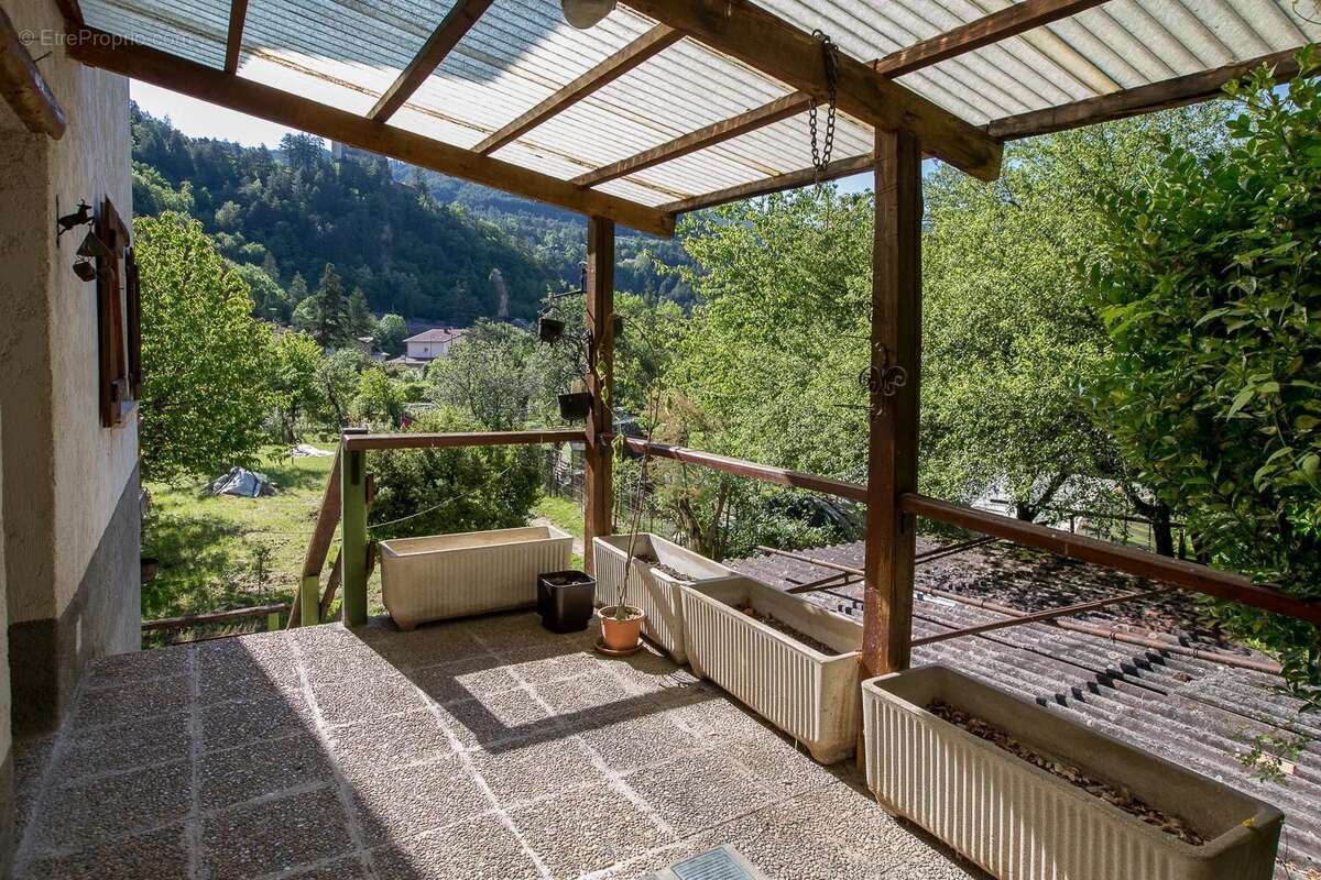 Maison à GUILLAUMES