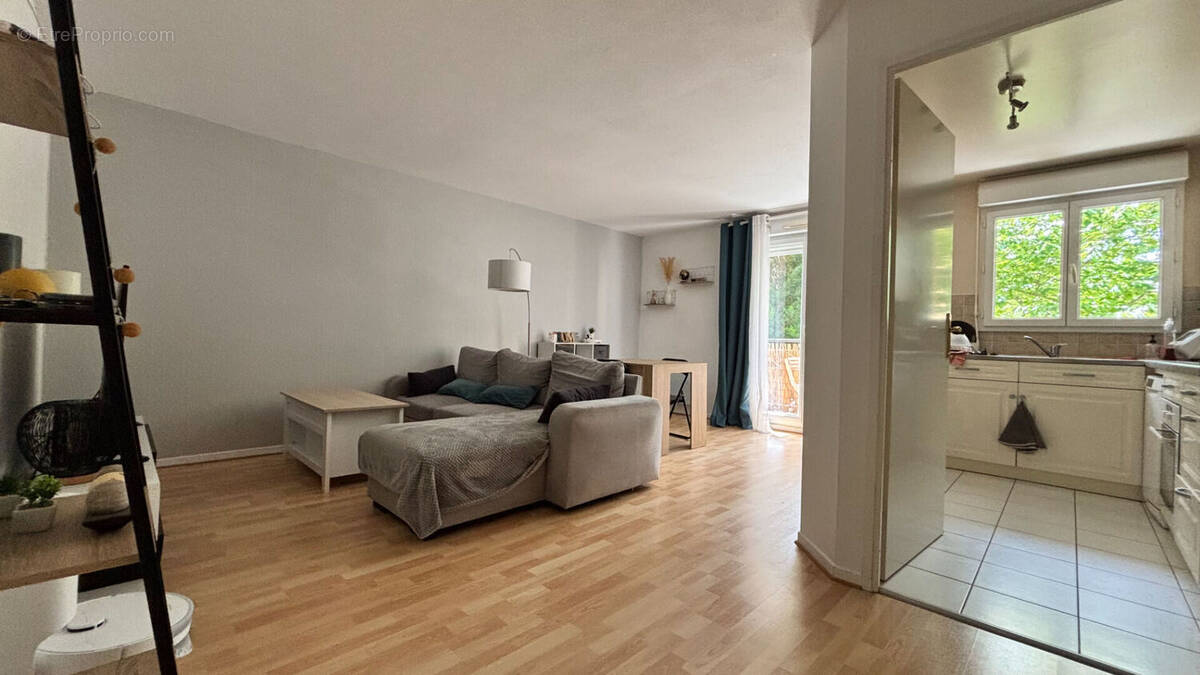 Appartement à CORBEIL-ESSONNES