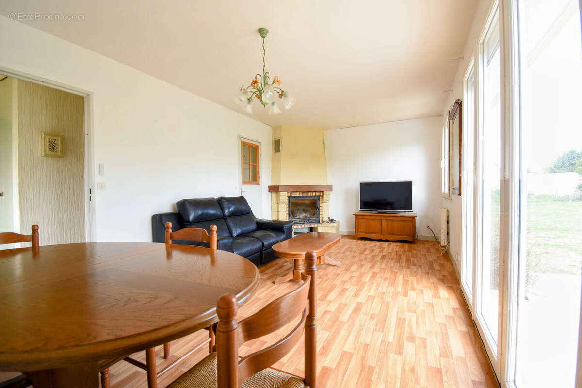 Maison à GARENNES-SUR-EURE