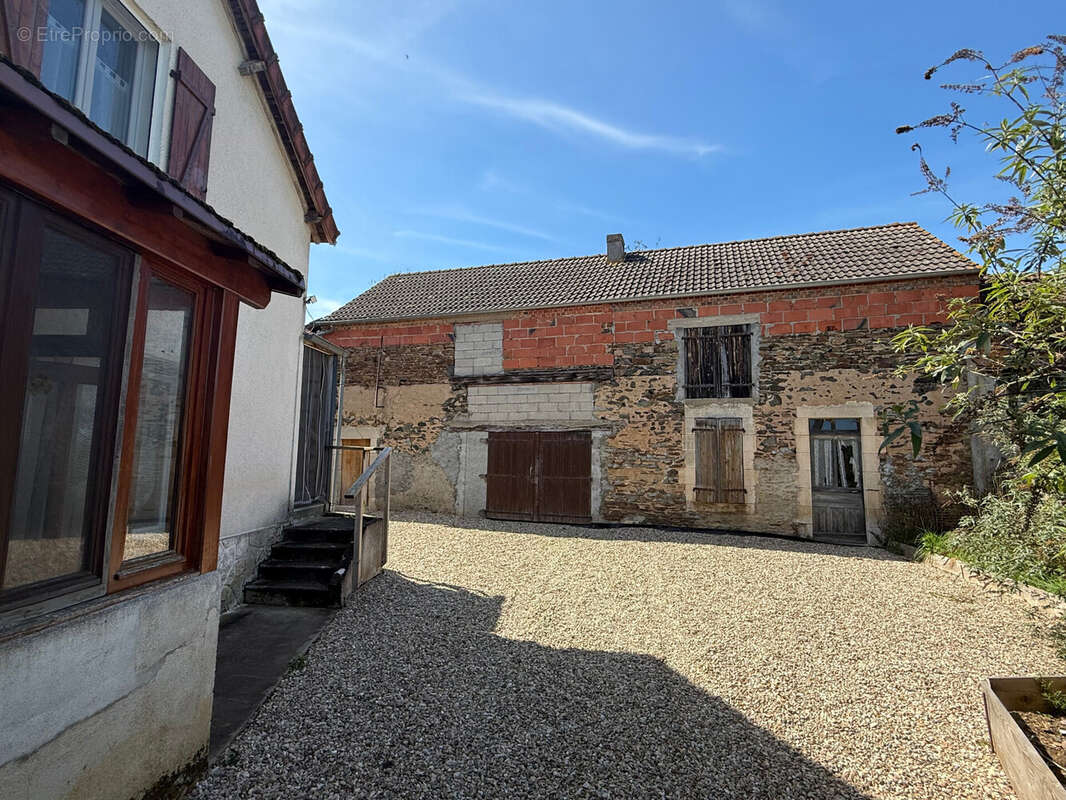 Maison à CHATEAUMEILLANT