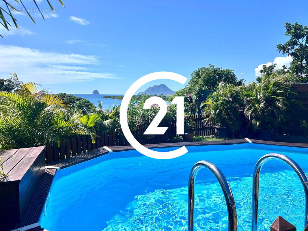 Maison à SAINTE-LUCE