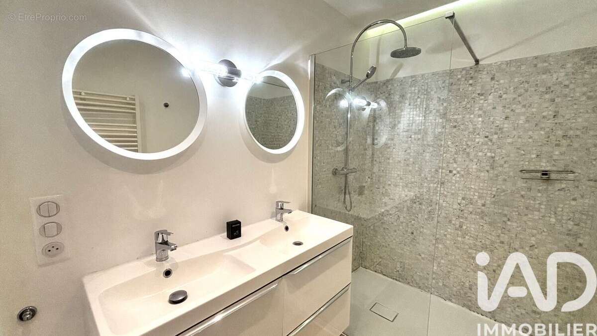 Photo 5 - Appartement à ROQUEBRUNE-CAP-MARTIN