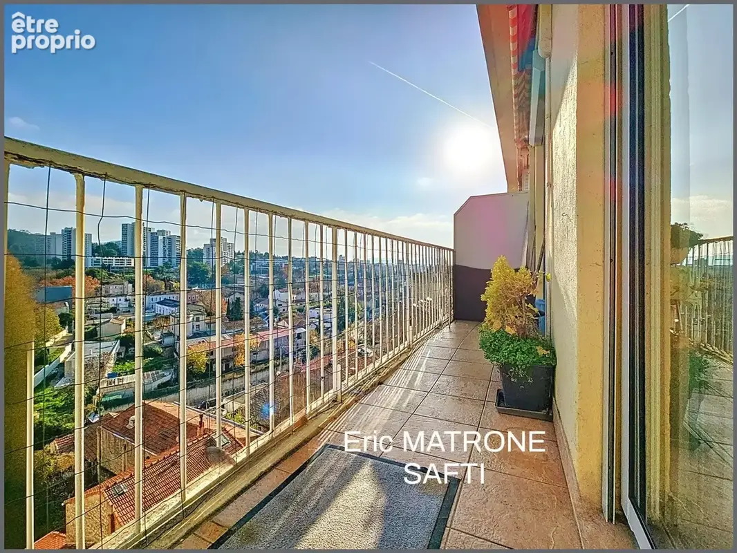 Photo 1 - Appartement à MARSEILLE-13E
