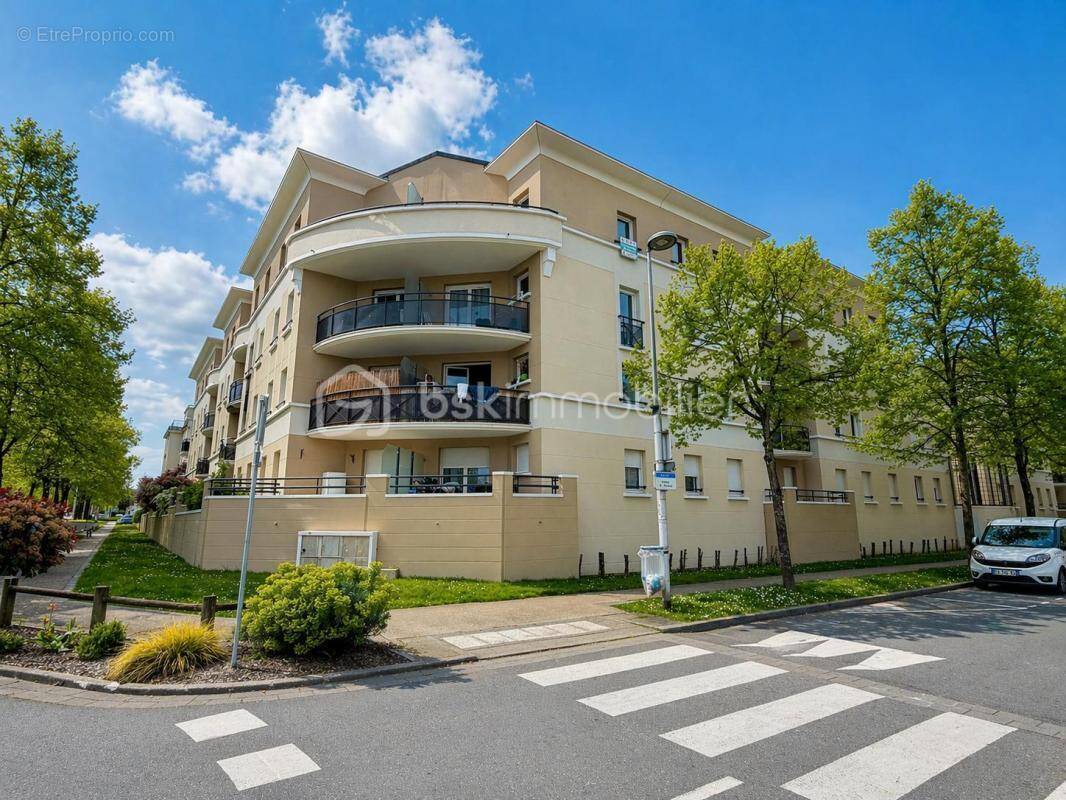 Appartement à MOISSY-CRAMAYEL