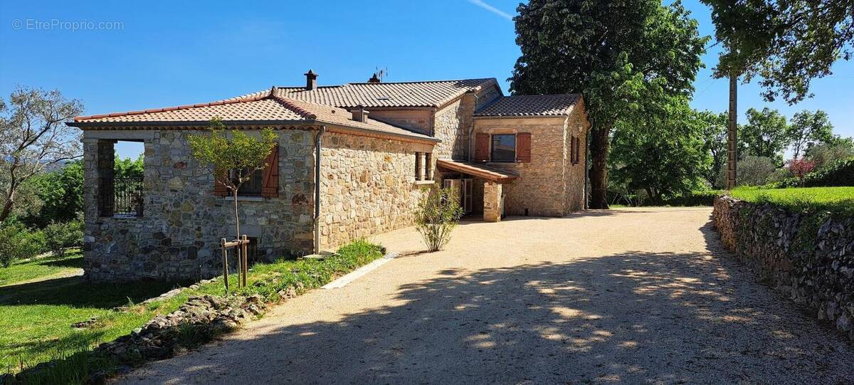 Maison à LARGENTIERE