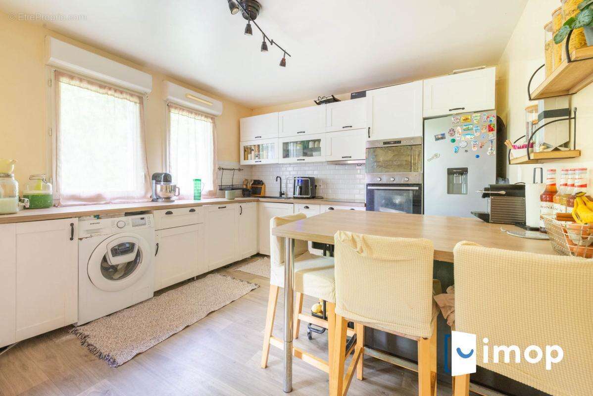 Appartement à STAINS