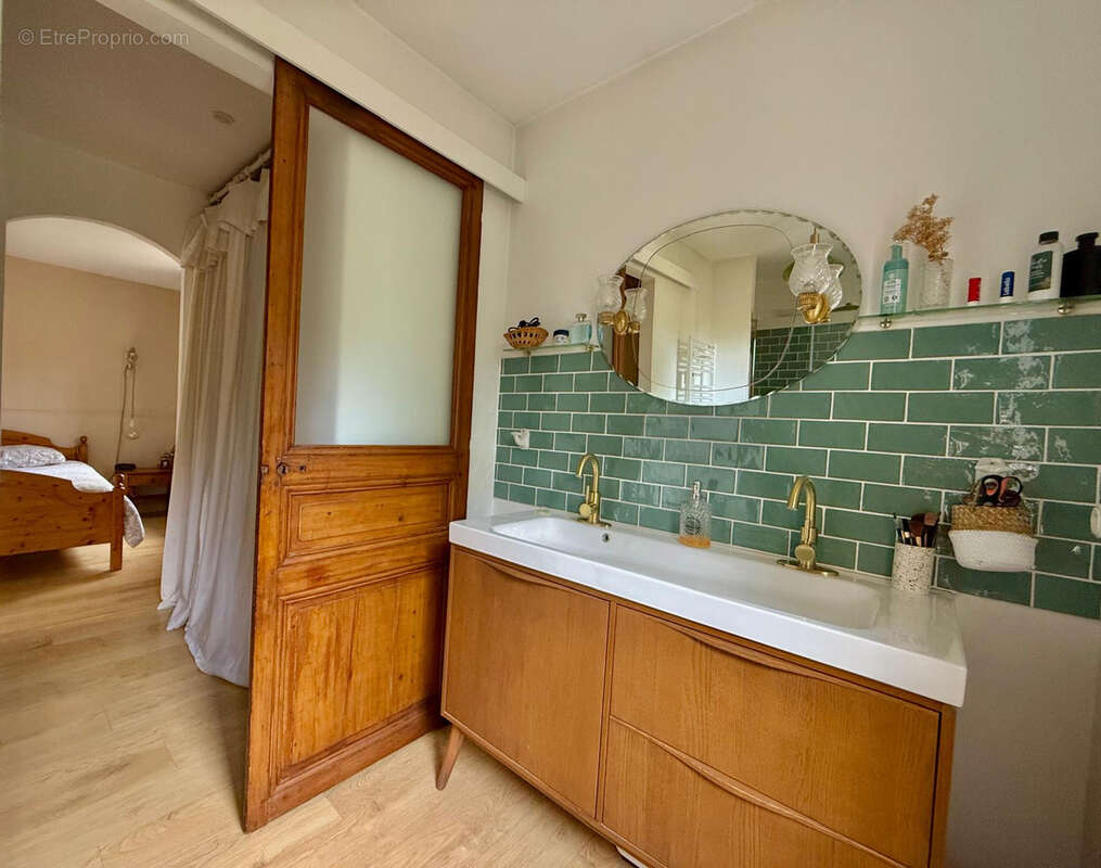 Maison à CHATEAURENARD