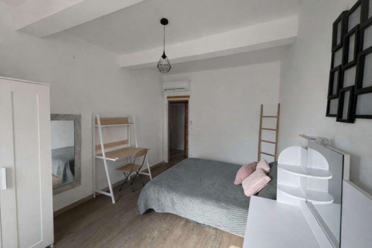 Maison à GINESTAS