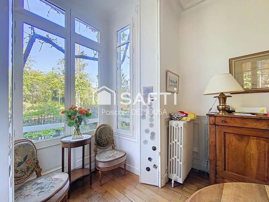 Photo 4 - Maison à LA CELLE-SAINT-CLOUD