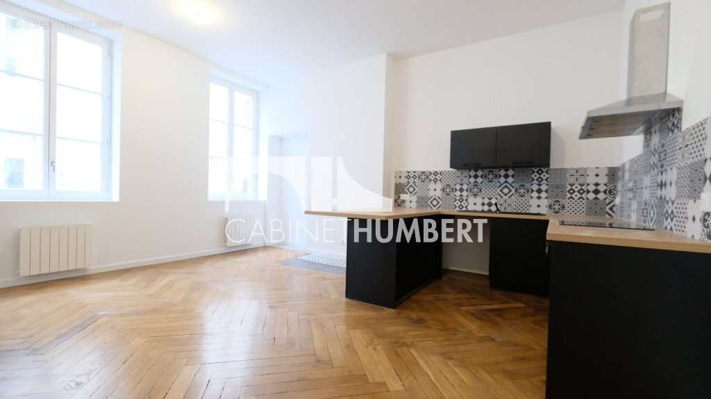 Appartement à SAINT-ETIENNE