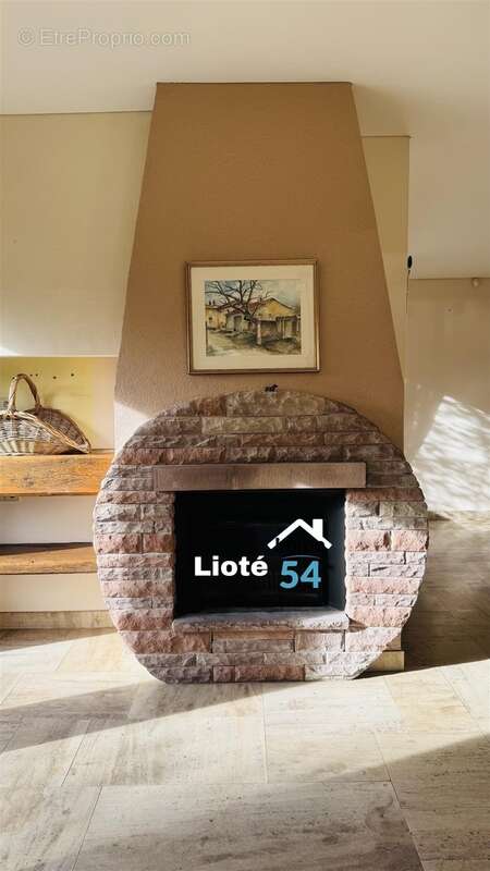 Maison à CREVECHAMPS