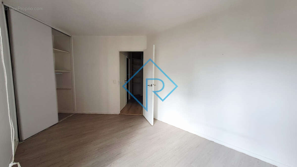 Appartement à PARIS-19E