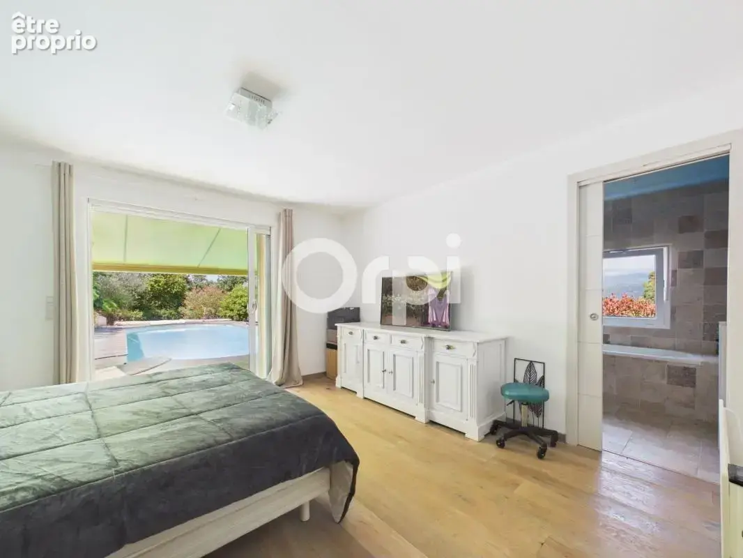 Renovee – vue panoramique - calme absolu - terrain / piscine - photo 12