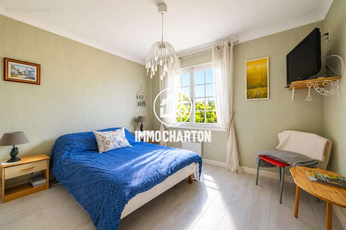Maison à YVRE-L'EVEQUE