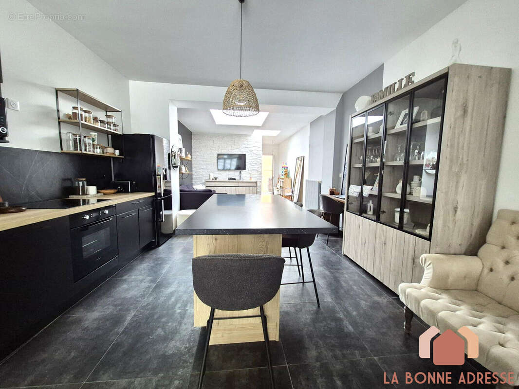 Maison 106 m² à Wattrelos  - photo 5