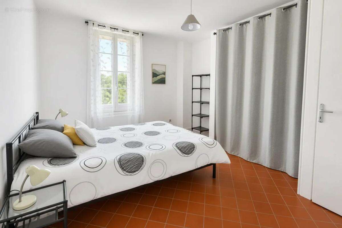 Grande maison familiale de 280 m² avec piscine - photo 4