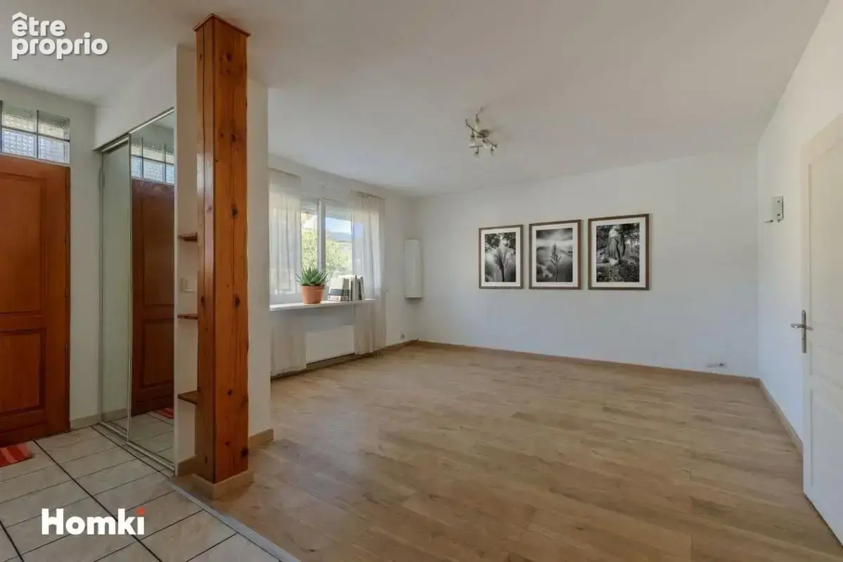 Villeurbanne – maison de ville 3 chambres – 141,72 m² – terrasse sud – dpe c - photo 2