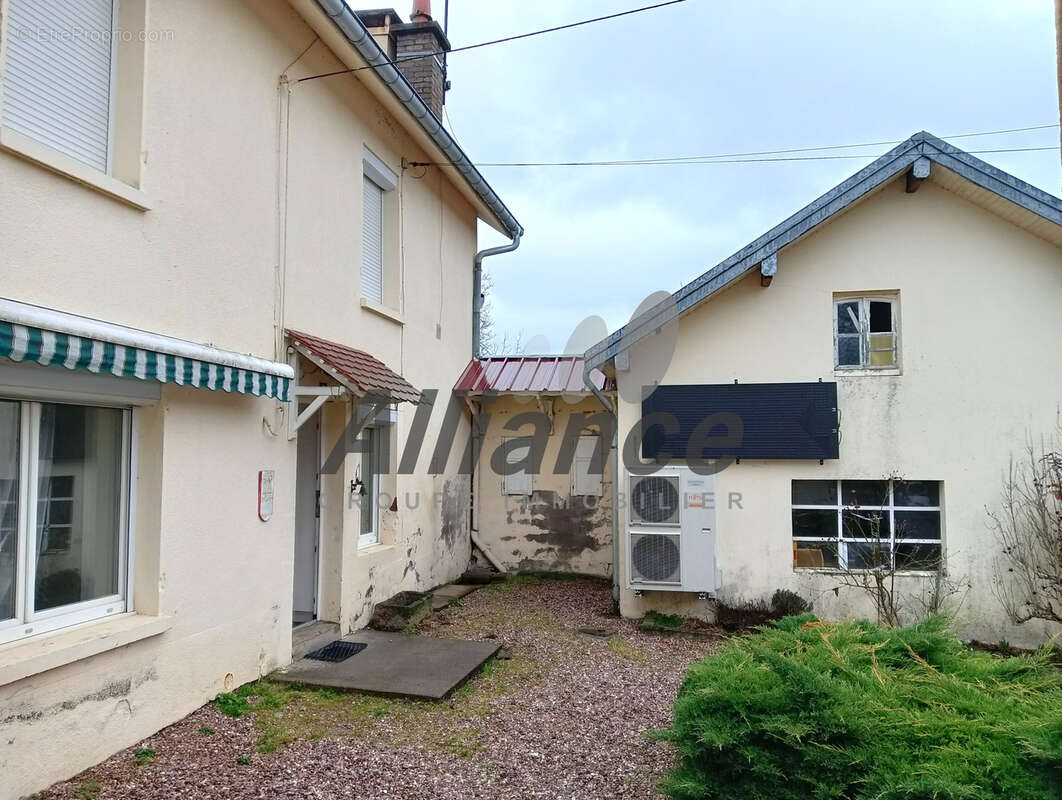 Maison à LUXEUIL-LES-BAINS