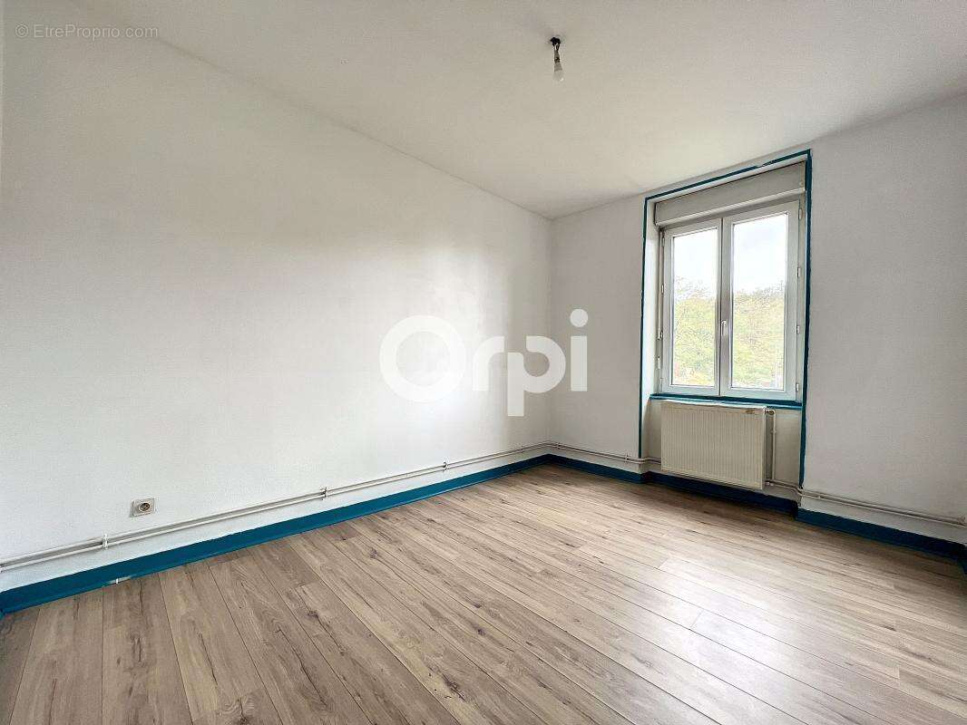 Appartement à SAINT-ELOY-LES-MINES