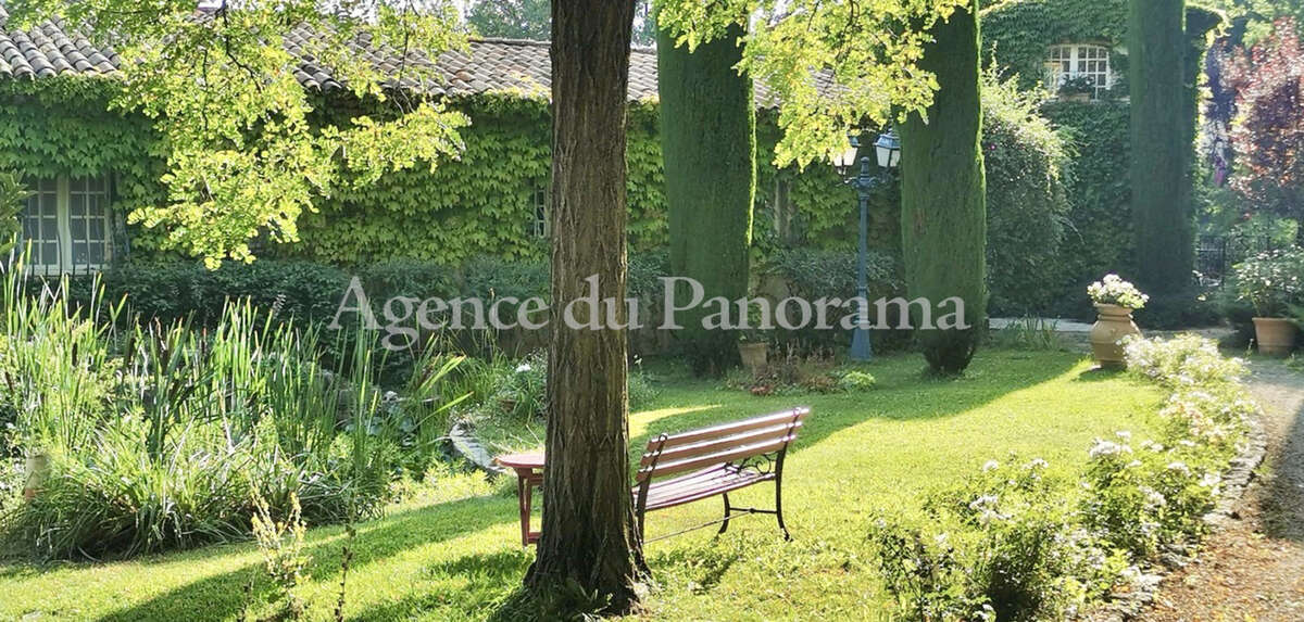 Du charme et du calme pour cette belle villa - photo 9