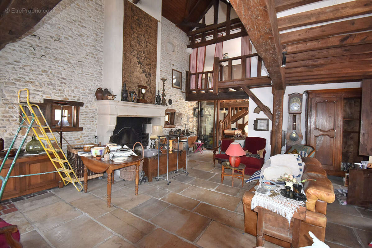 Maison Beurey 12 pièces 367 m2 - photo 6