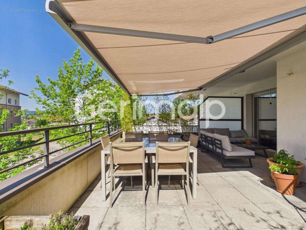 Appartement à GROISY