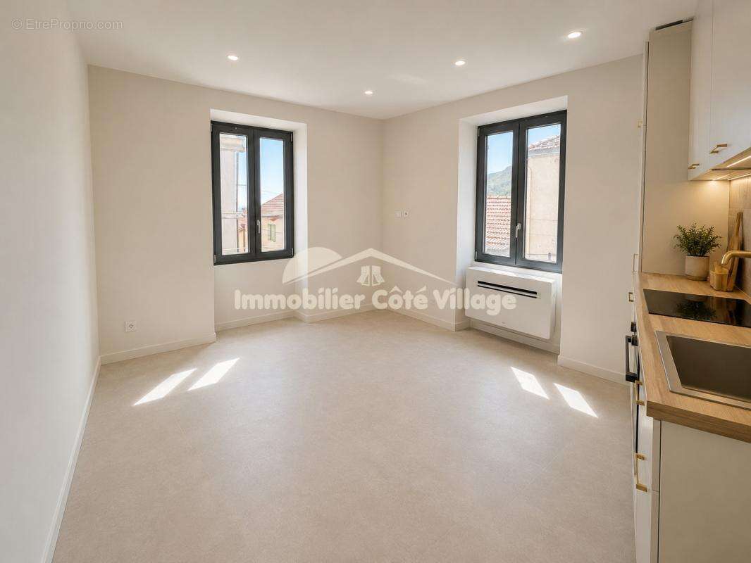 Appartement à LA TURBIE