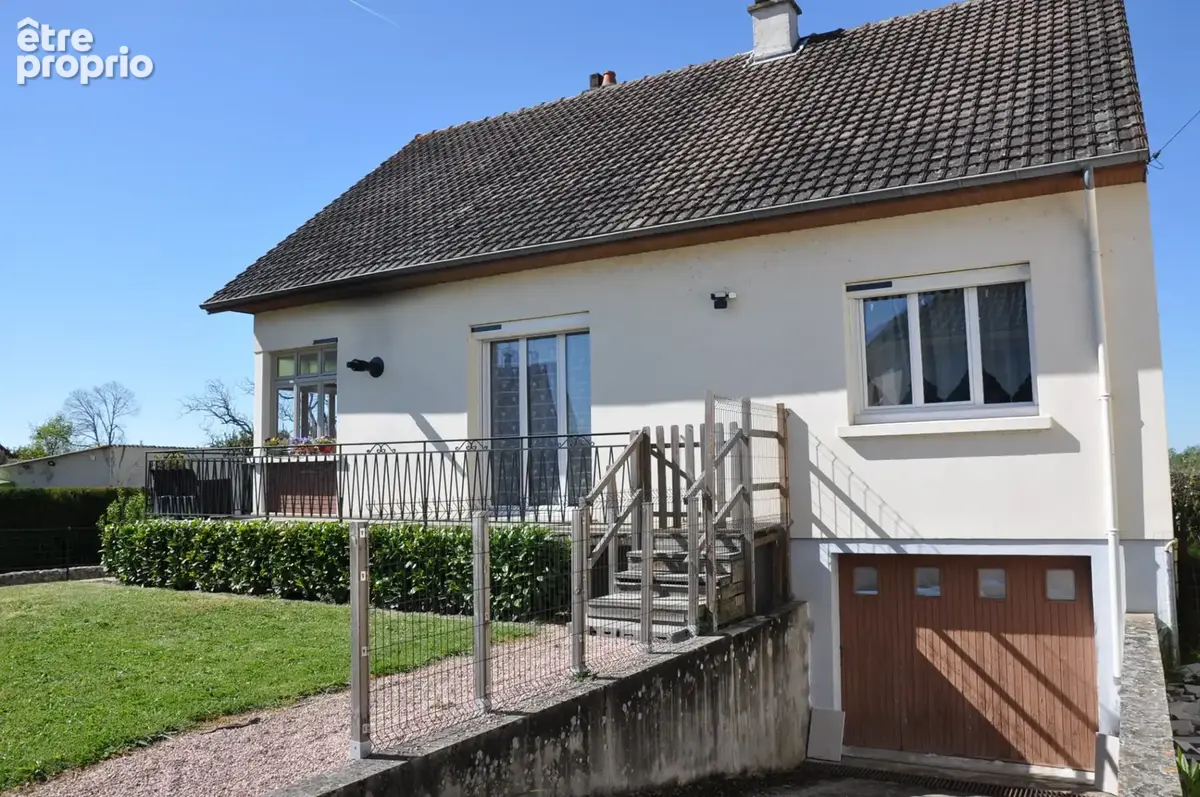 Maison à SAINT-GERAND-DE-VAUX
