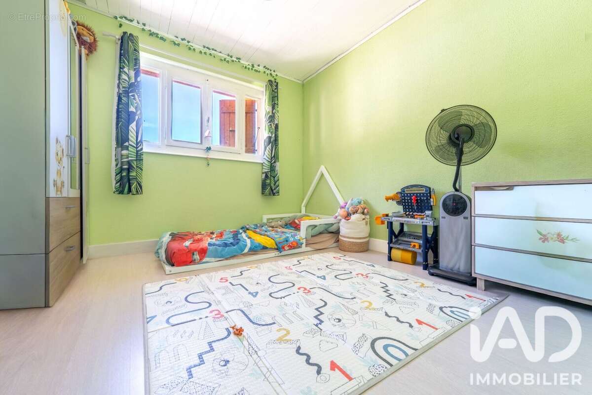 Appartement 81 m² à Marnaz  - photo 7
