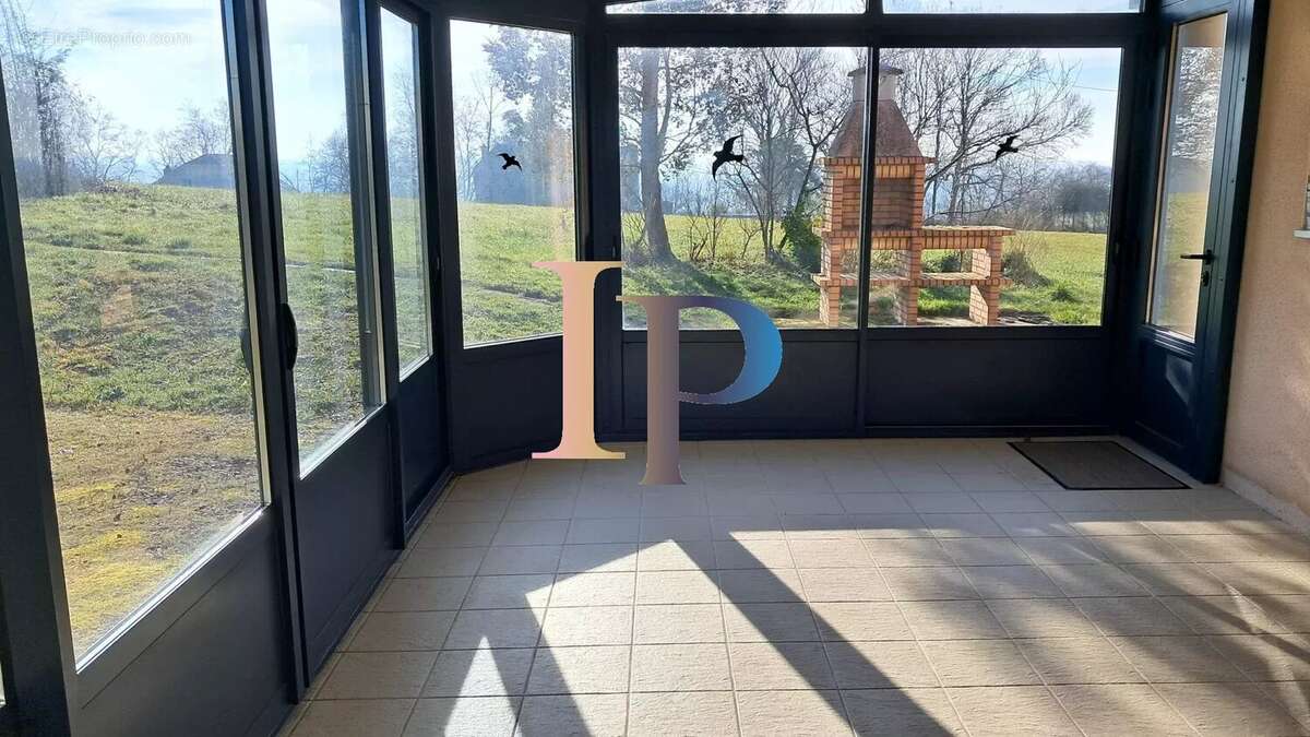 Maison à PARAY-LE-MONIAL