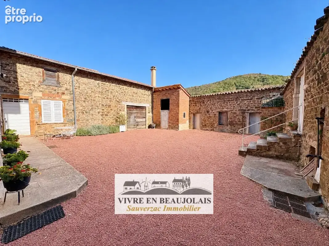 Maison à VAUX-EN-BEAUJOLAIS