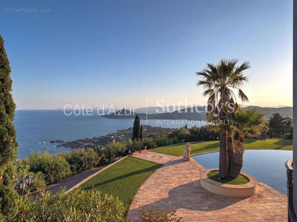 Maison à SAINT-RAPHAEL