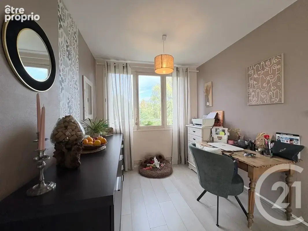 Appartement 5 pièces 78 m² à vendre à Saint-Quentin (02100) - photo 4