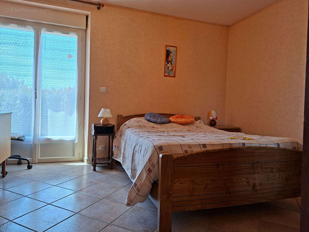 Maison Bais 6 pièce(s) 196 m2 - 4884m² de terrain - 5 chambres - photo 11