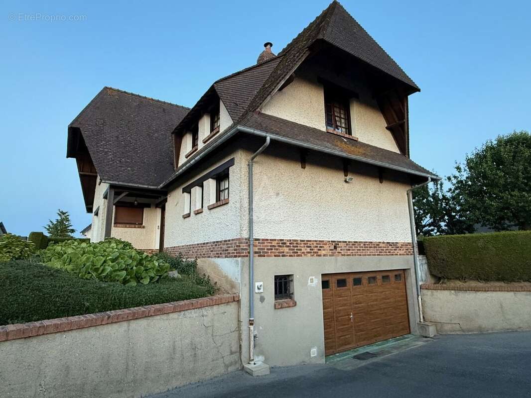 Maison à SAINT-NICOLAS-D'ALIERMONT