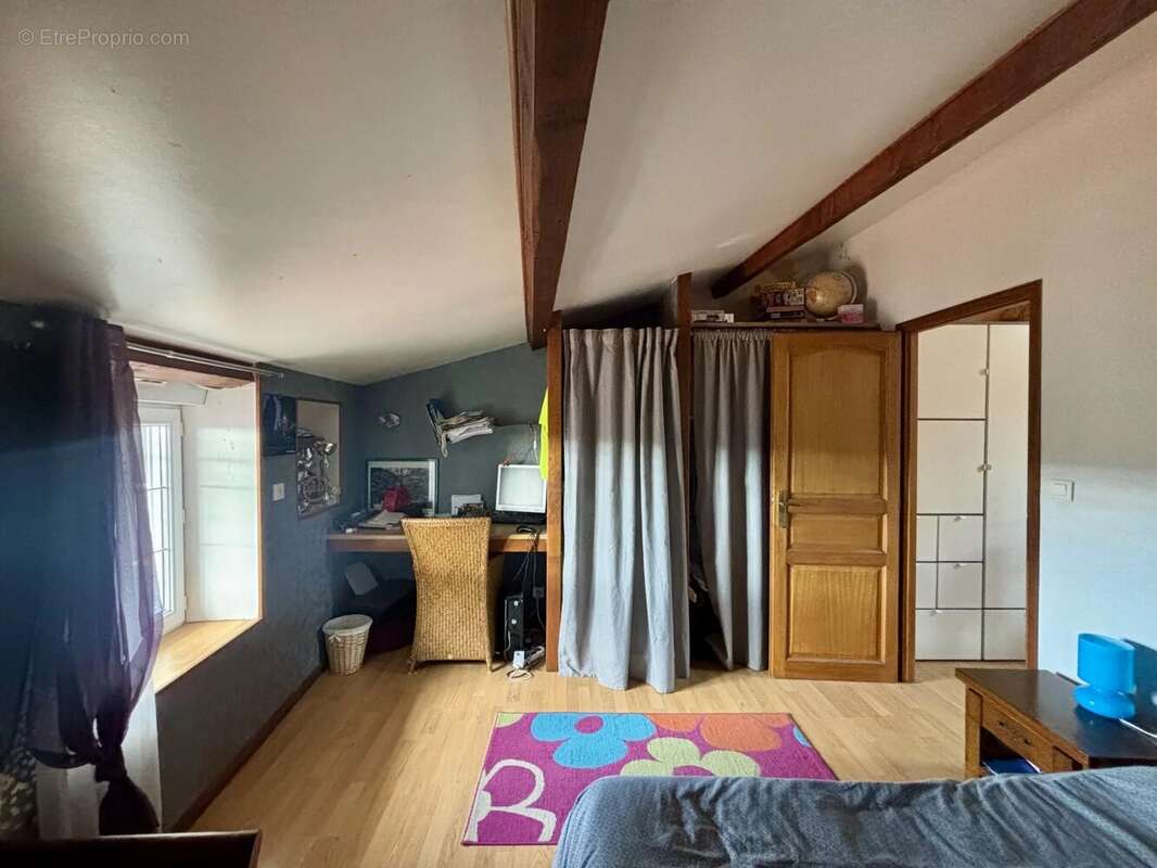 Maison à LA ROCHE-BLANCHE