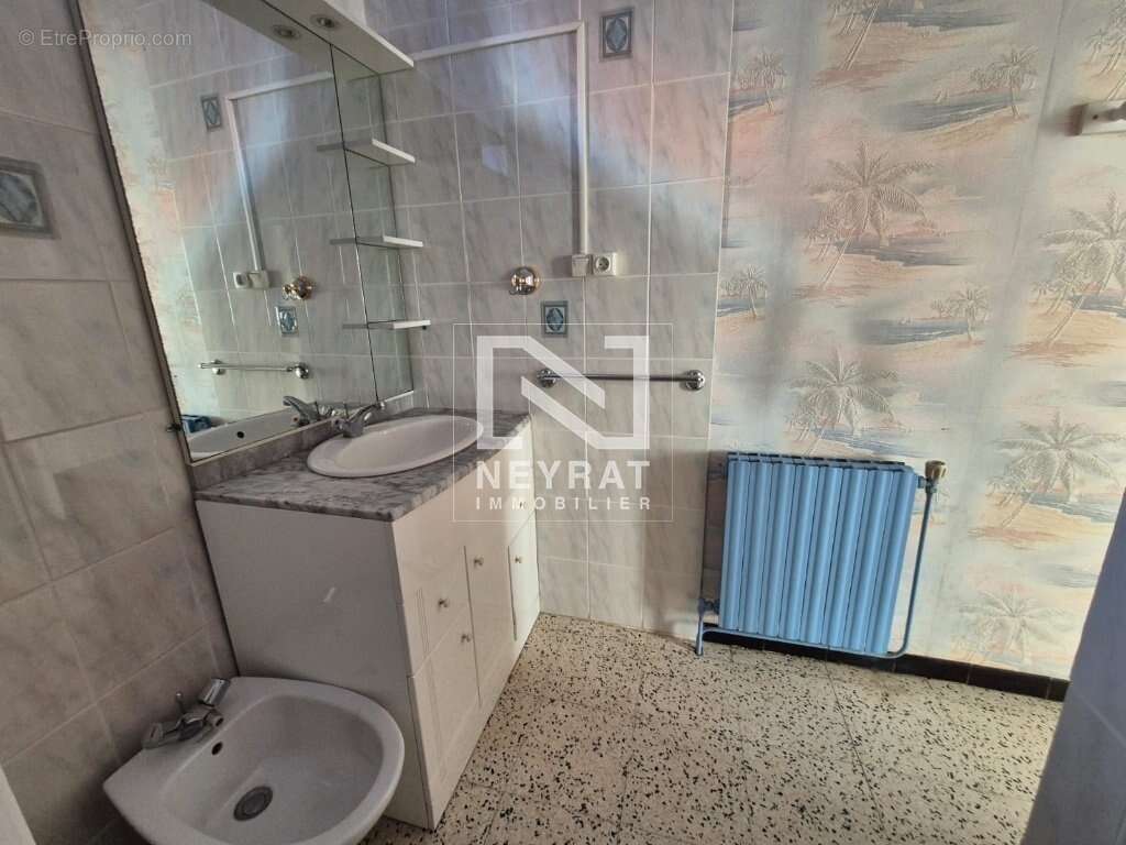 Maison à SAINT-LEGER-SUR-DHEUNE