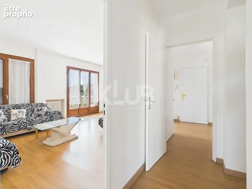 Appartement à AIX-EN-PROVENCE
