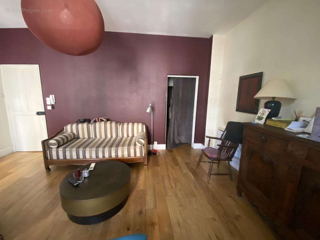 Appartement Maison T5 avec Terrasse Quartier des Chalets - photo 3