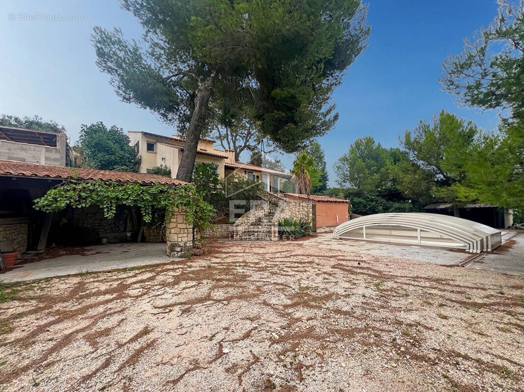 Maison à ROGNAC