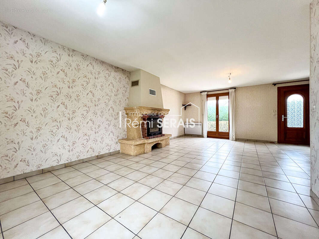Montmerrei - Maison familiale avec jardin et garages - photo 4