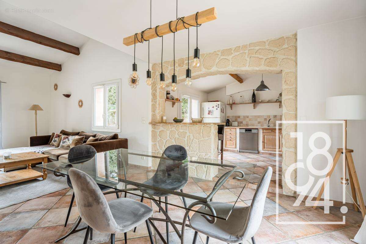 Maison à LA CADIERE-D'AZUR