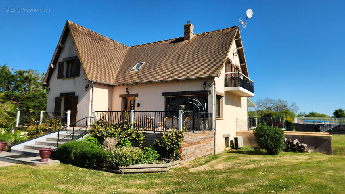 Maison à CHATEAUNEUF-EN-THYMERAIS