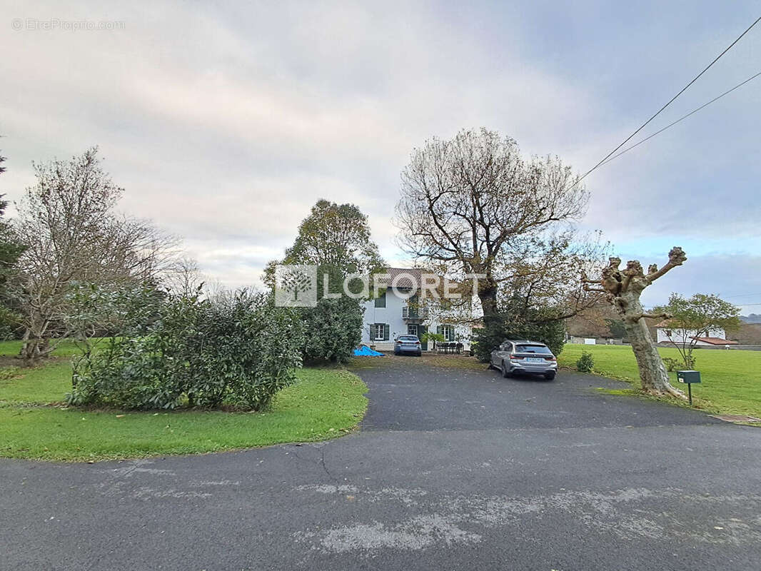 Maison à VILLEFRANQUE