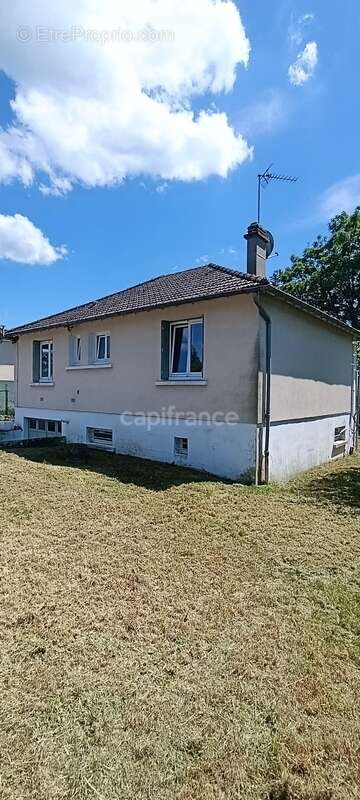 Maison à MONETEAU